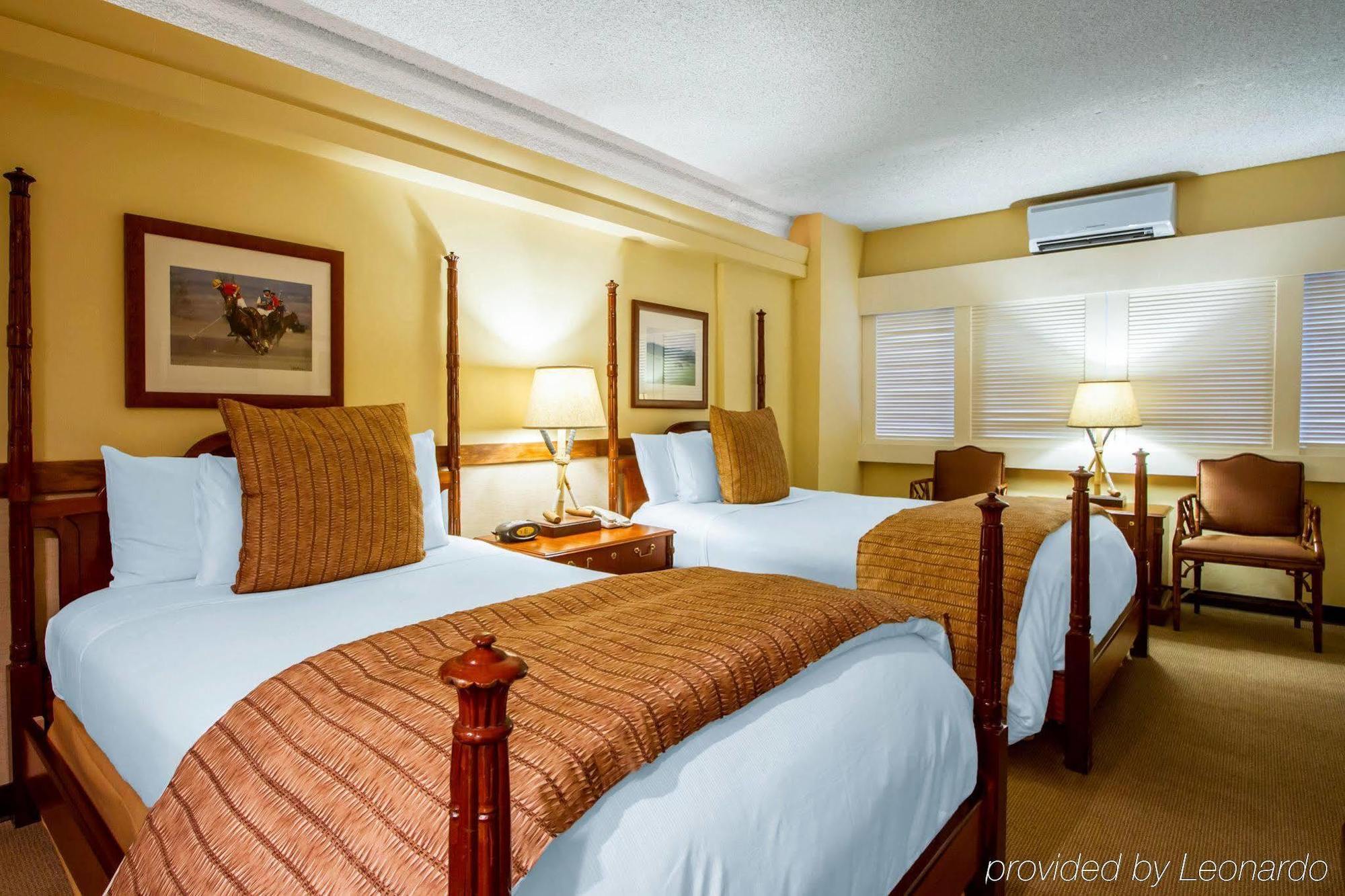 Equus Hotel Хонолулу Екстериор снимка